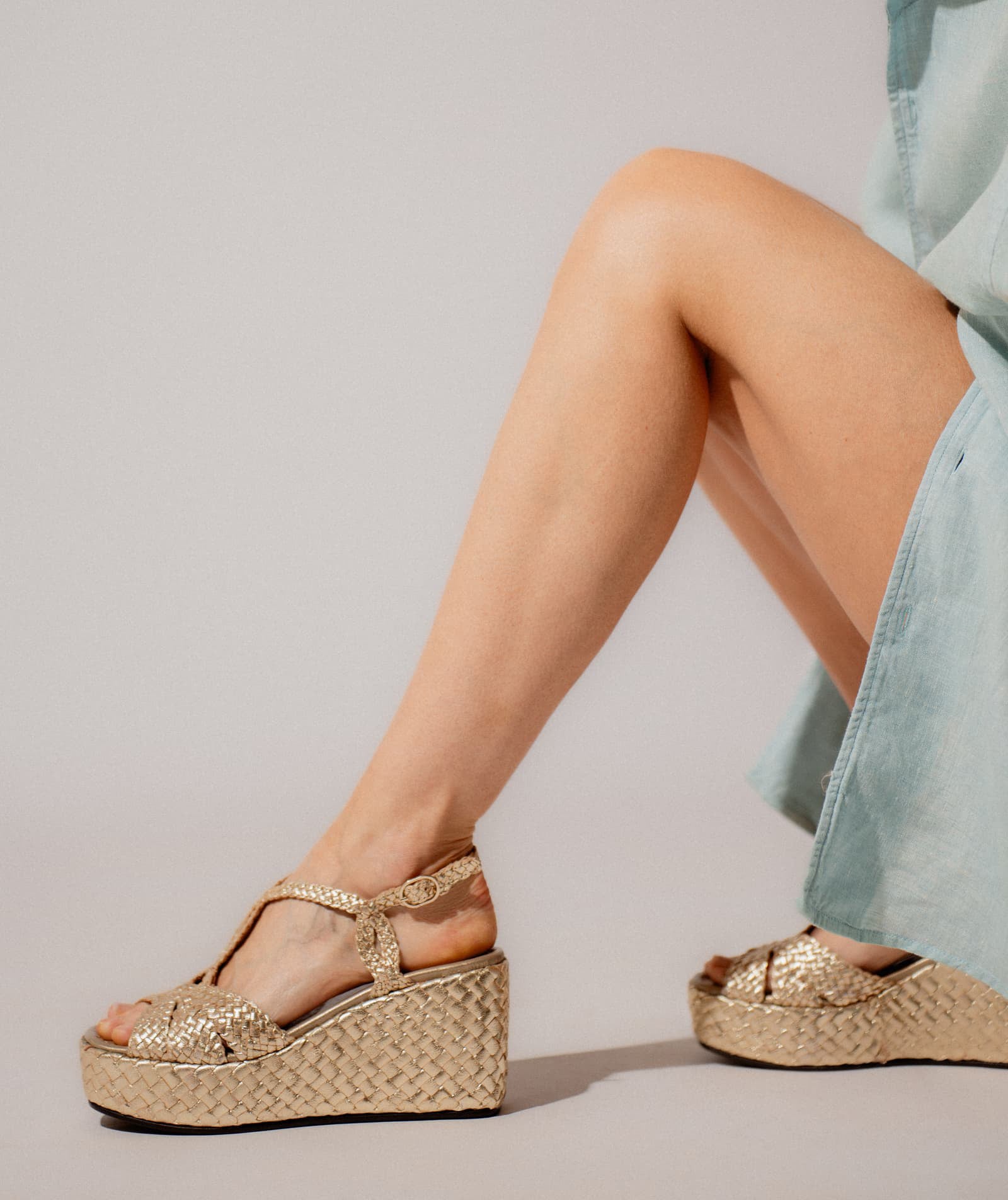 Sandalias de plataforma: comodidad, altura y diseño artesanal