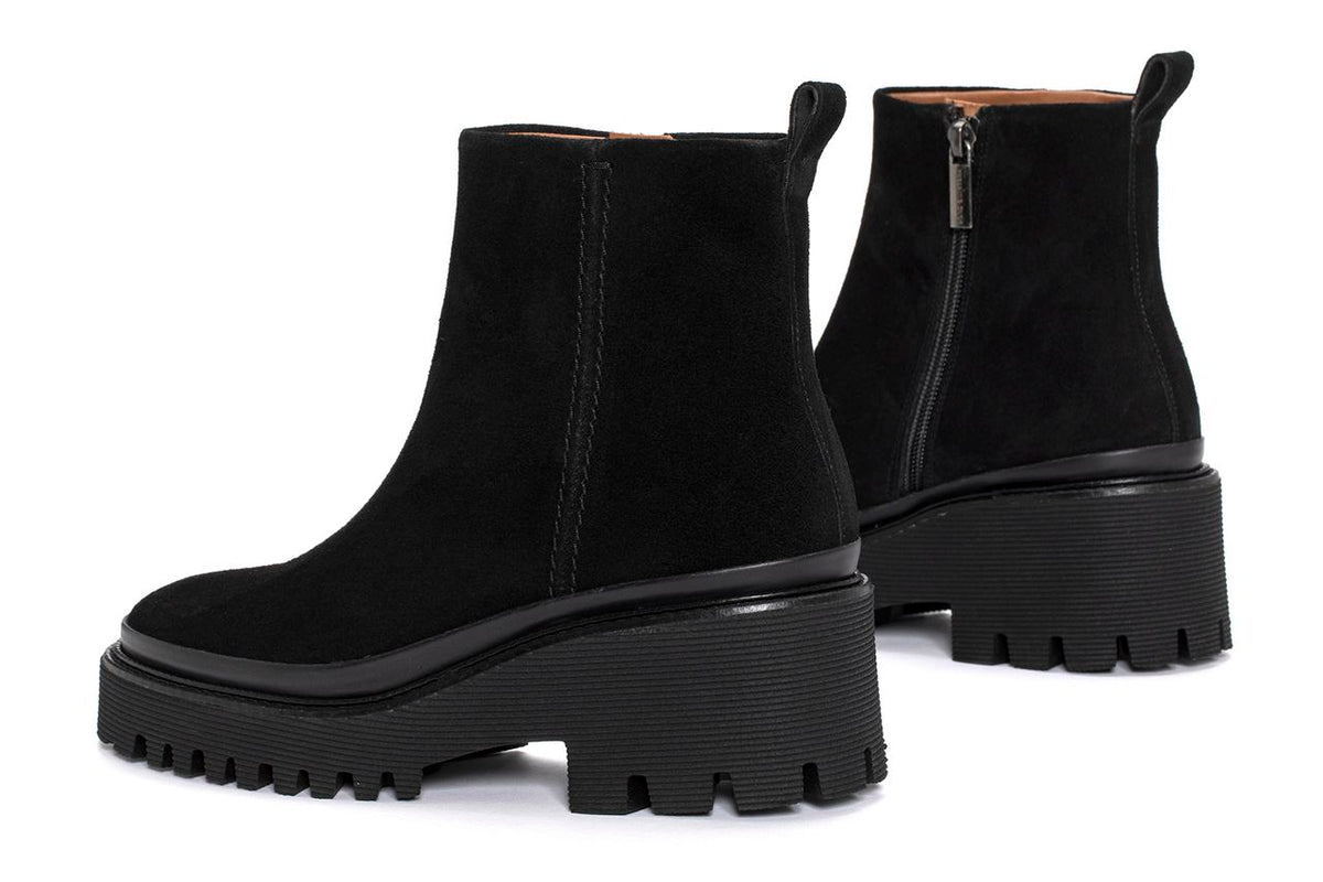 CARMEN VELOUR BLACK PLATFORM BOOTY