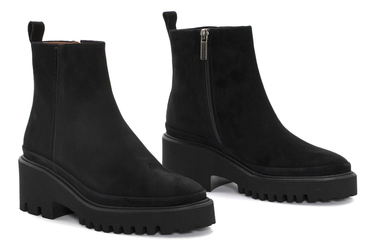 BOTIN PLATAFORMA CARMEN ANTE NEGRO