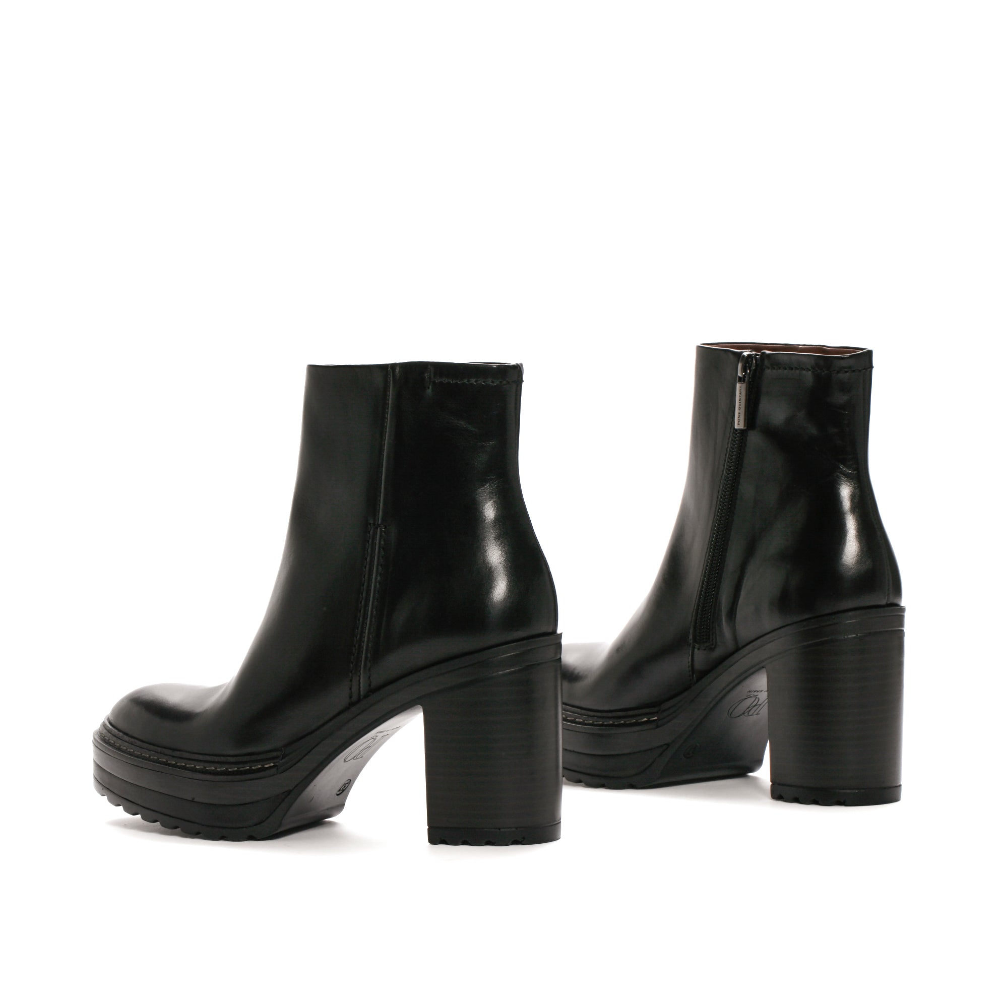 OLIVIA NAPETTA BLACK HEEL BOOT