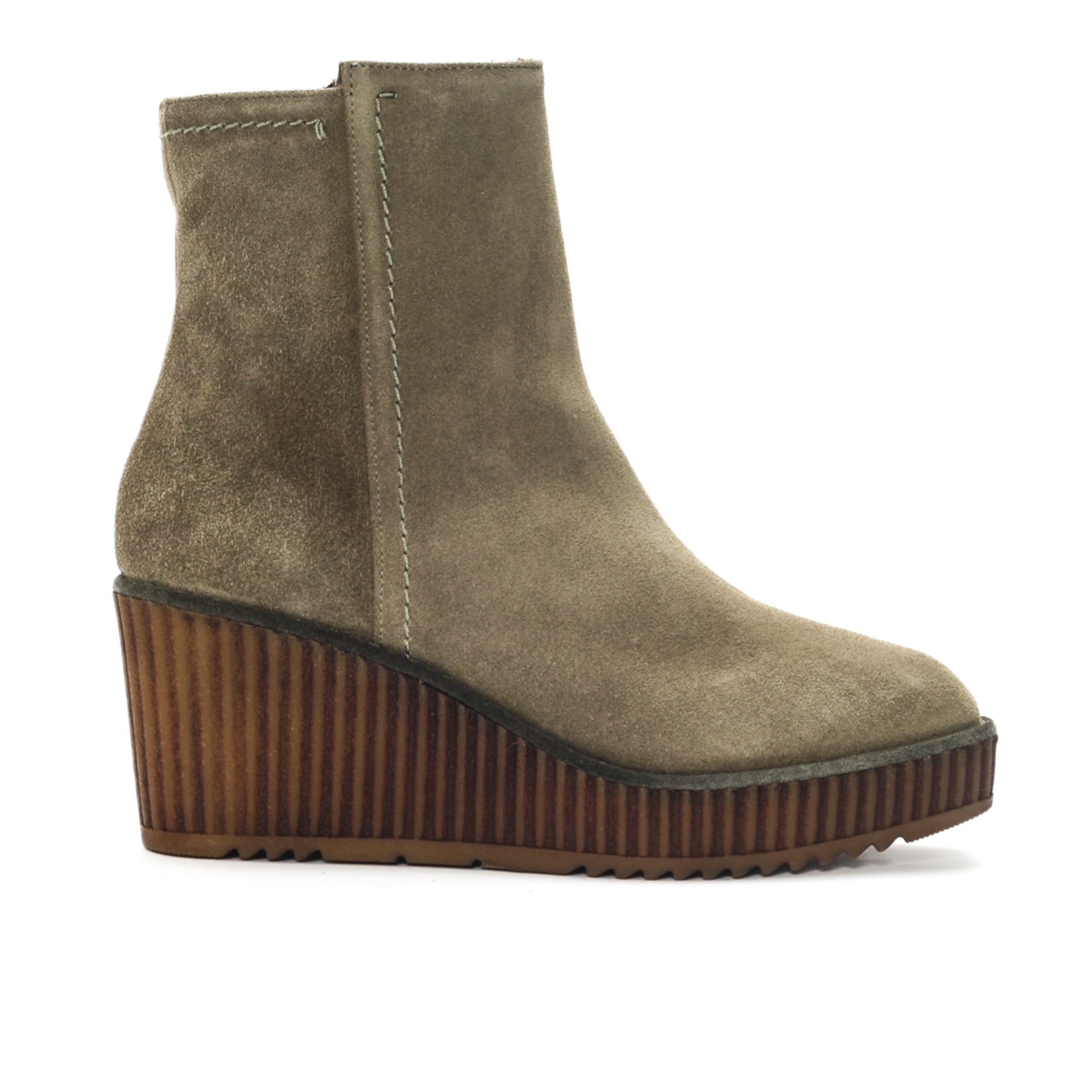 BOTIN PLATAFORMA CLAUDIA VELOUR OLIVA