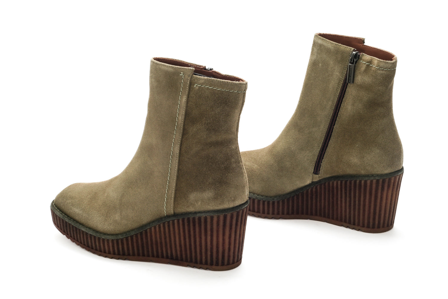 BOTIN PLATAFORMA CLAUDIA VELOUR OLIVA