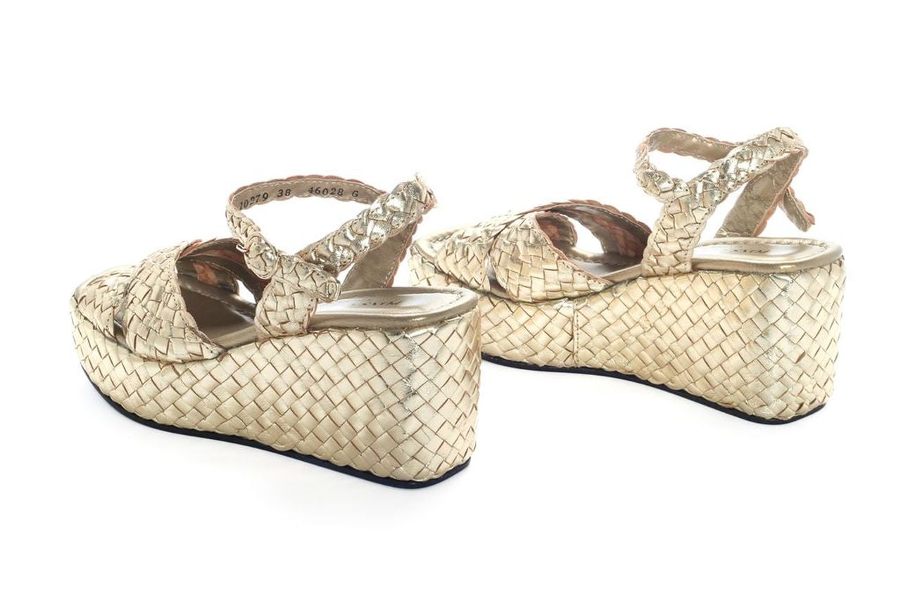 SANDALIA PLATAFORMA ANKARA PLATINO