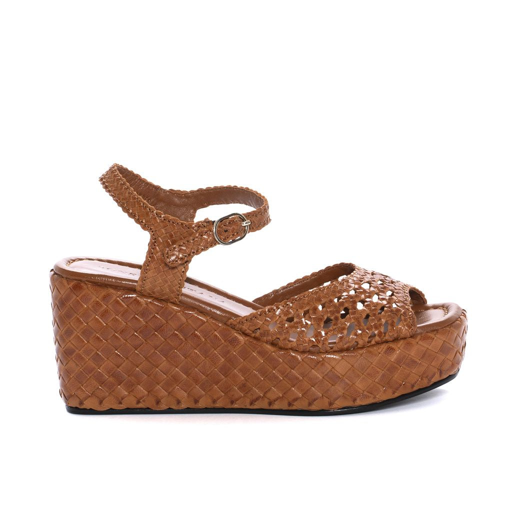 SANDALIA PLATAFORMA ANKARA TOFFE