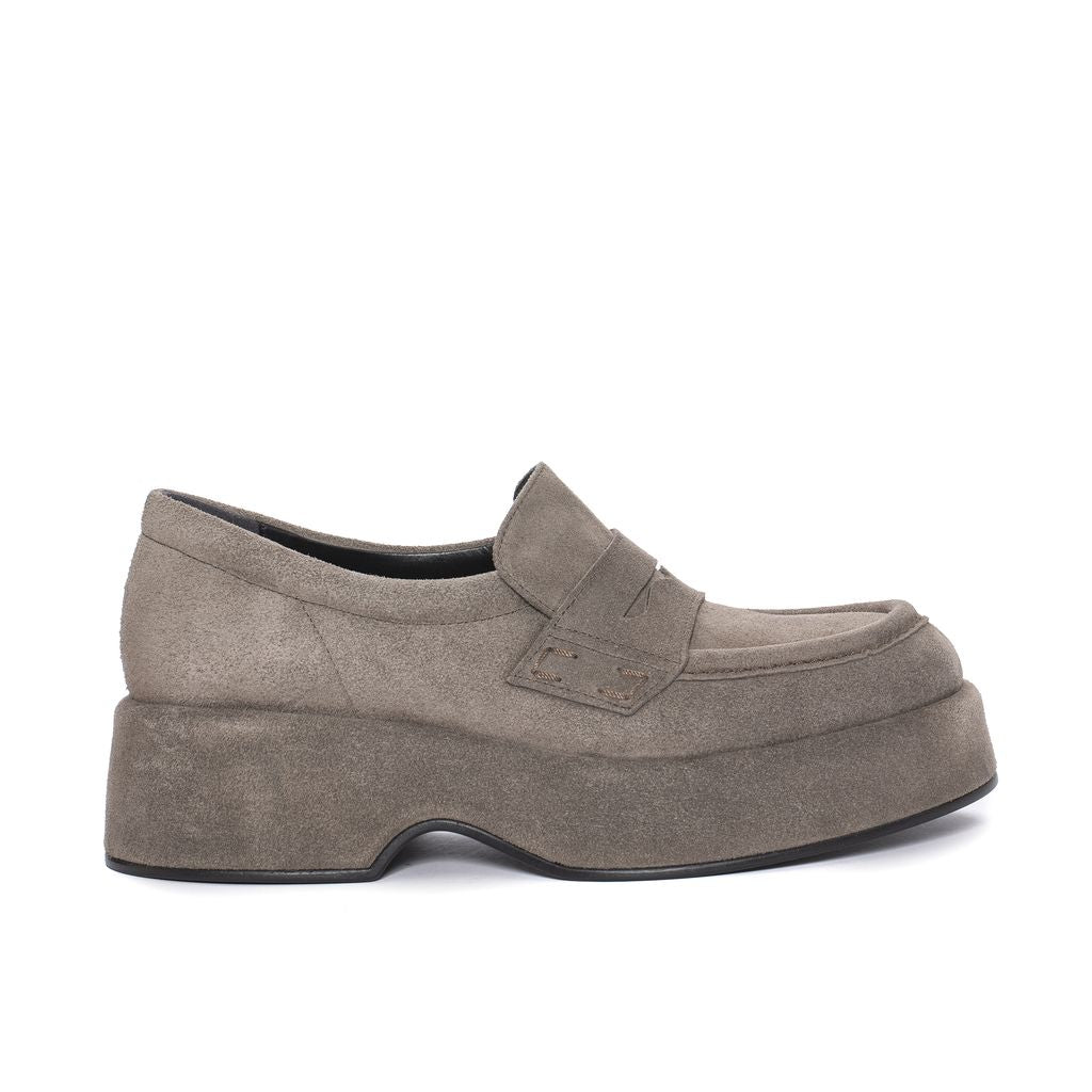 MOCASIN PLATAFORMA FLIPER VELOUR TOPO