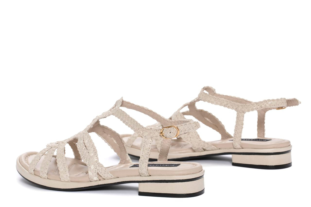 SANDALIA PLANA DIANA WET SALINAS