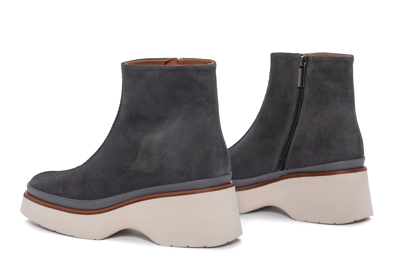 BOTIN PLATAFORMA RAQUEL VELOUR CARBON