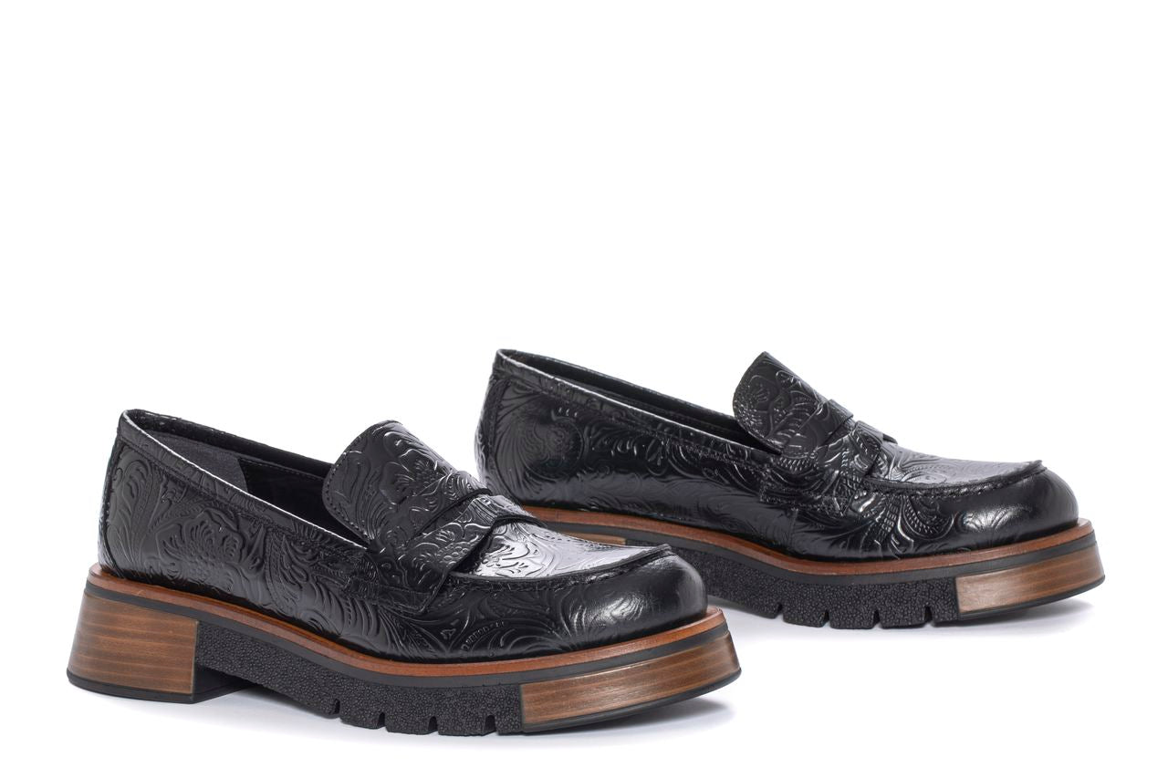 MOCASIN PLATAFORMA MALI CHARRO NEGRO