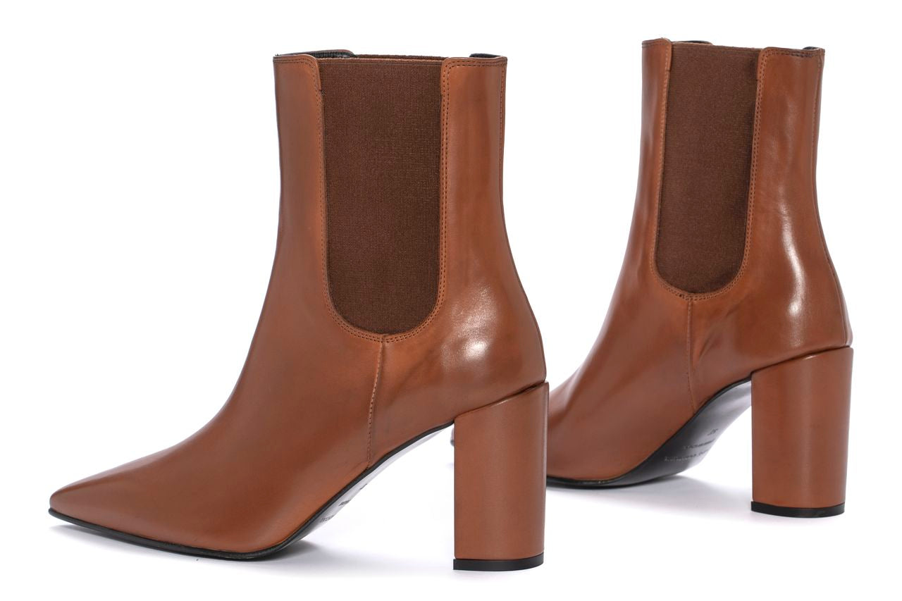 BOTIN TACON APRIL BABY CALF CUERO