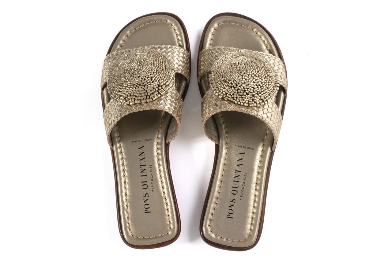 SANDALIA PLANA TINA METAL PLATINO