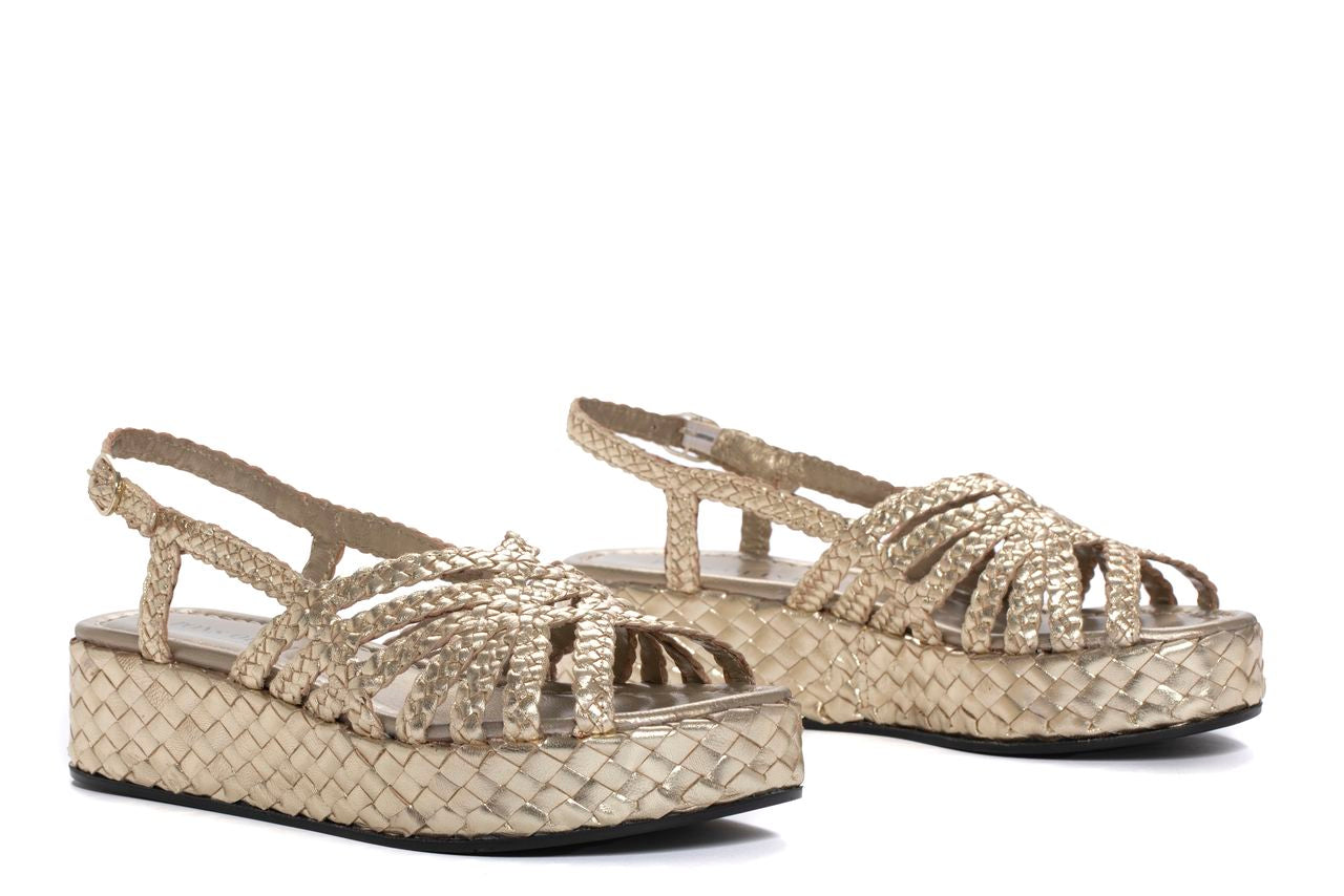 SANDALIA PLATAFORMA FORLI METAL PLATINO