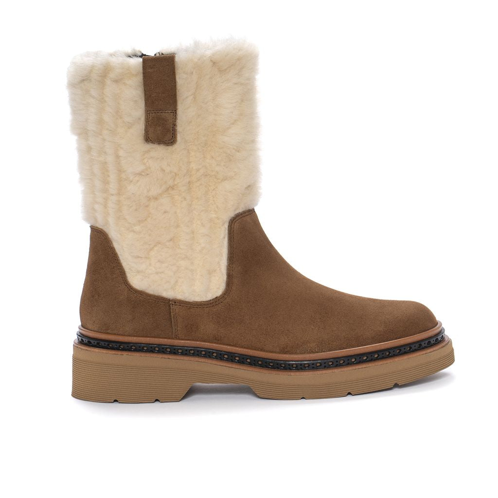 BOTIN PLATAFORMA YANNY VELOUR TOFFE + CENEFA BEIGE