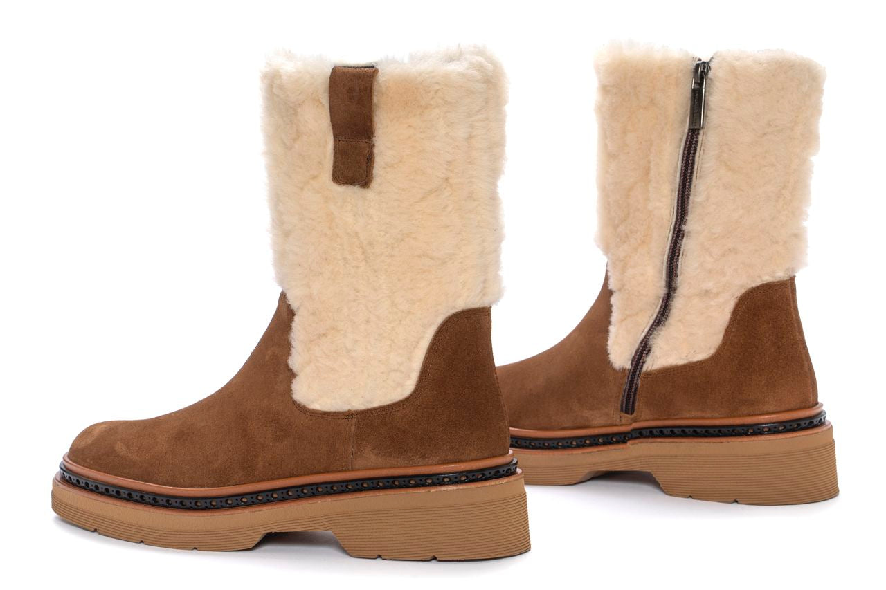 BOTIN PLATAFORMA YANNY VELOUR TOFFE + CENEFA BEIGE