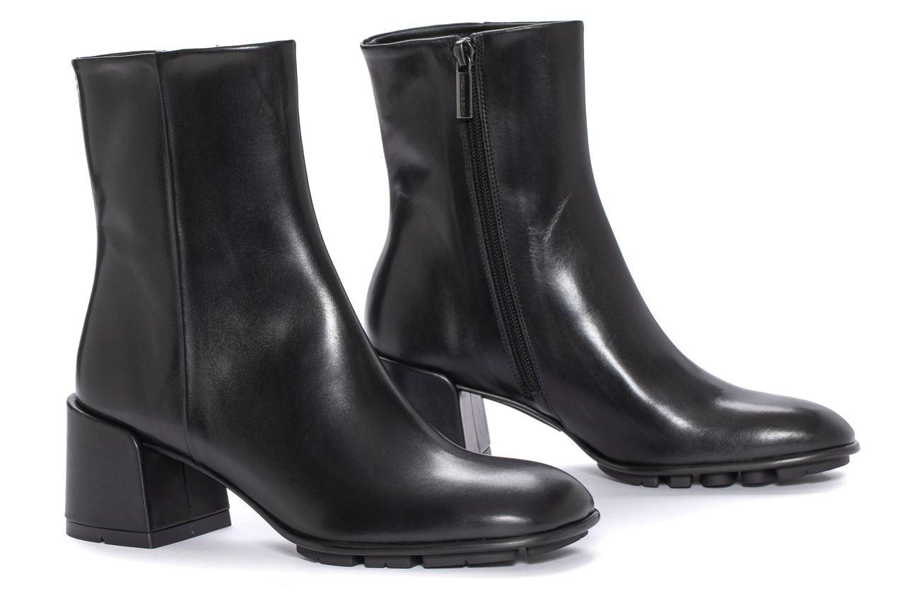 BOTIN TACON VICHY BABY CALF NEGRO