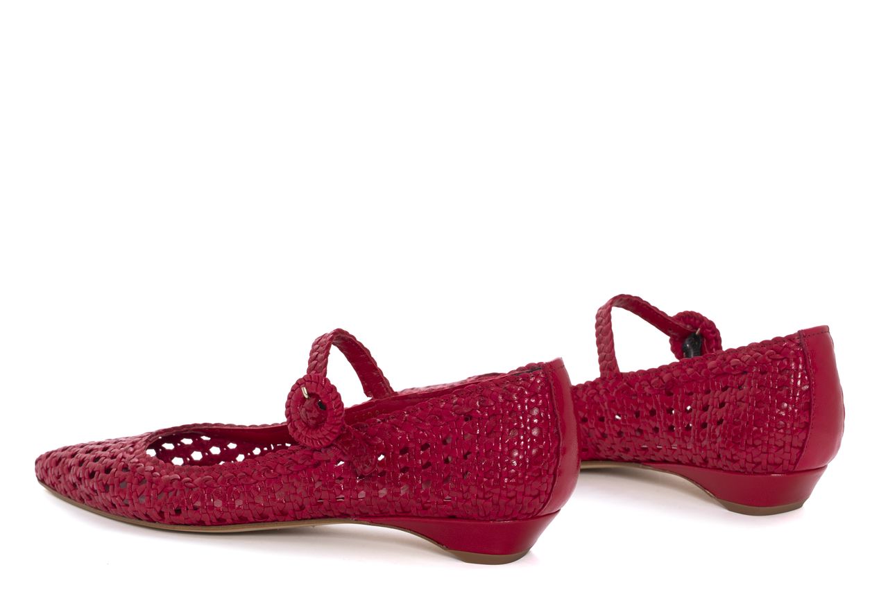 LUCY FLAT SANDAL RUBY