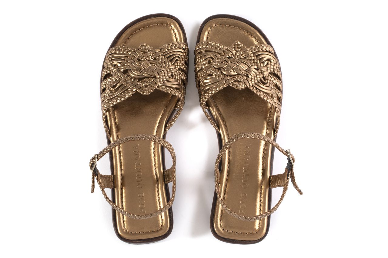 SANDALIA PLANA TINA METAL OASSI