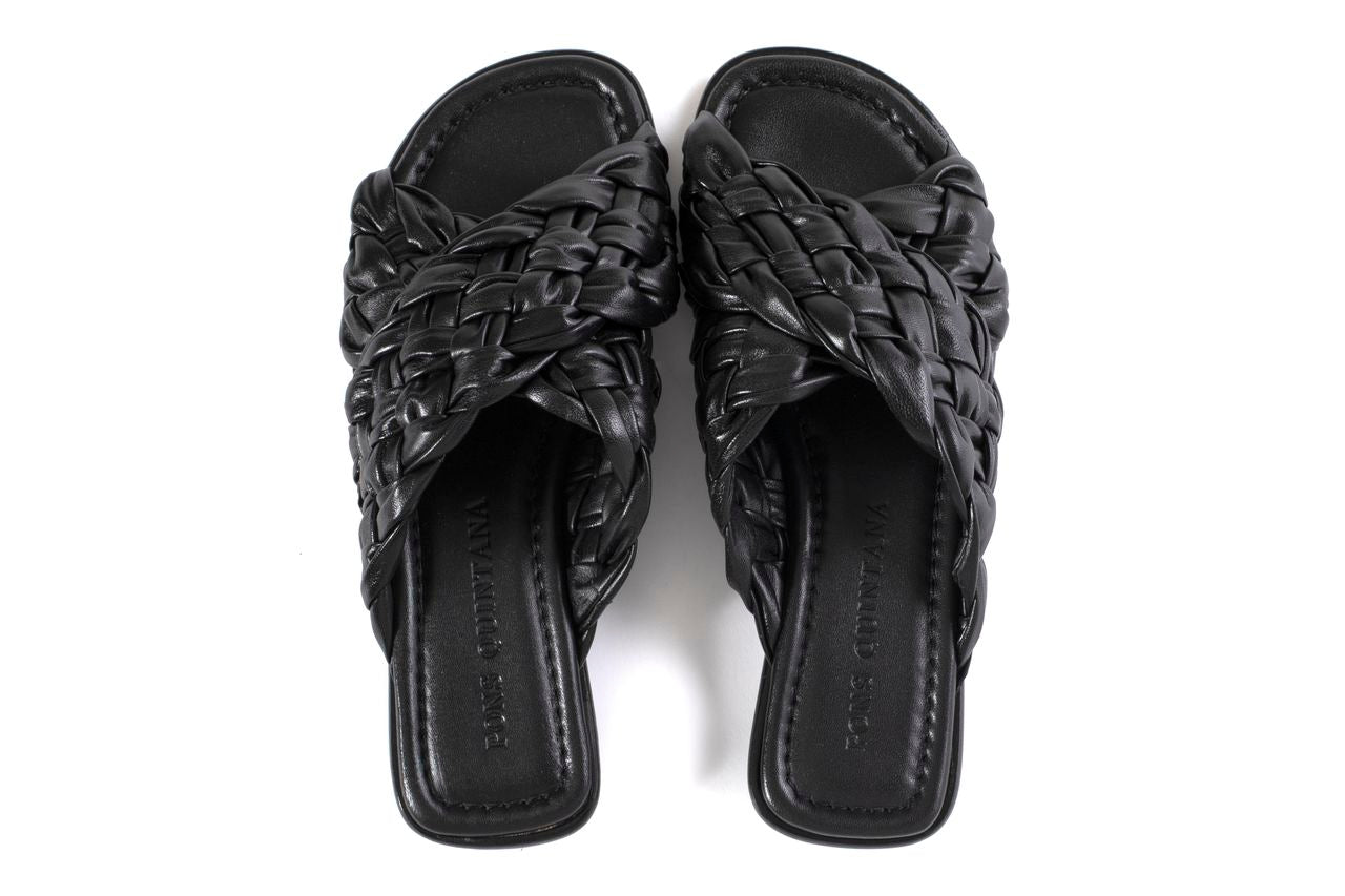 SANDALIA PLANA TINA NAPA NEGRO