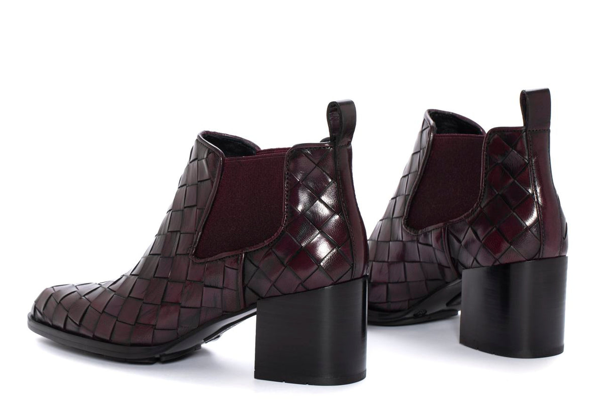 BOTIN TACON MEGHAN PRUGNA