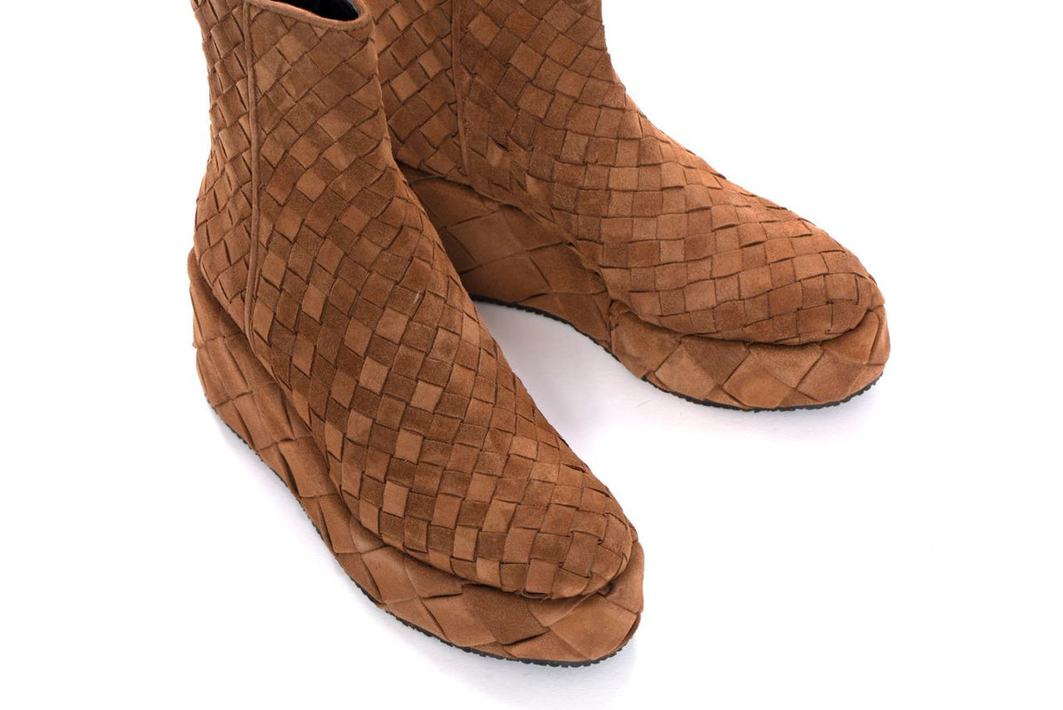 BOTIN PLATAFORMA DALIA VELOUR TOFFE