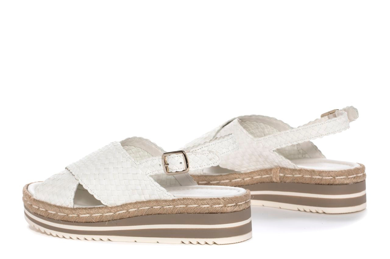 SANDALIA PLATAFORMA MILAN WET MILK