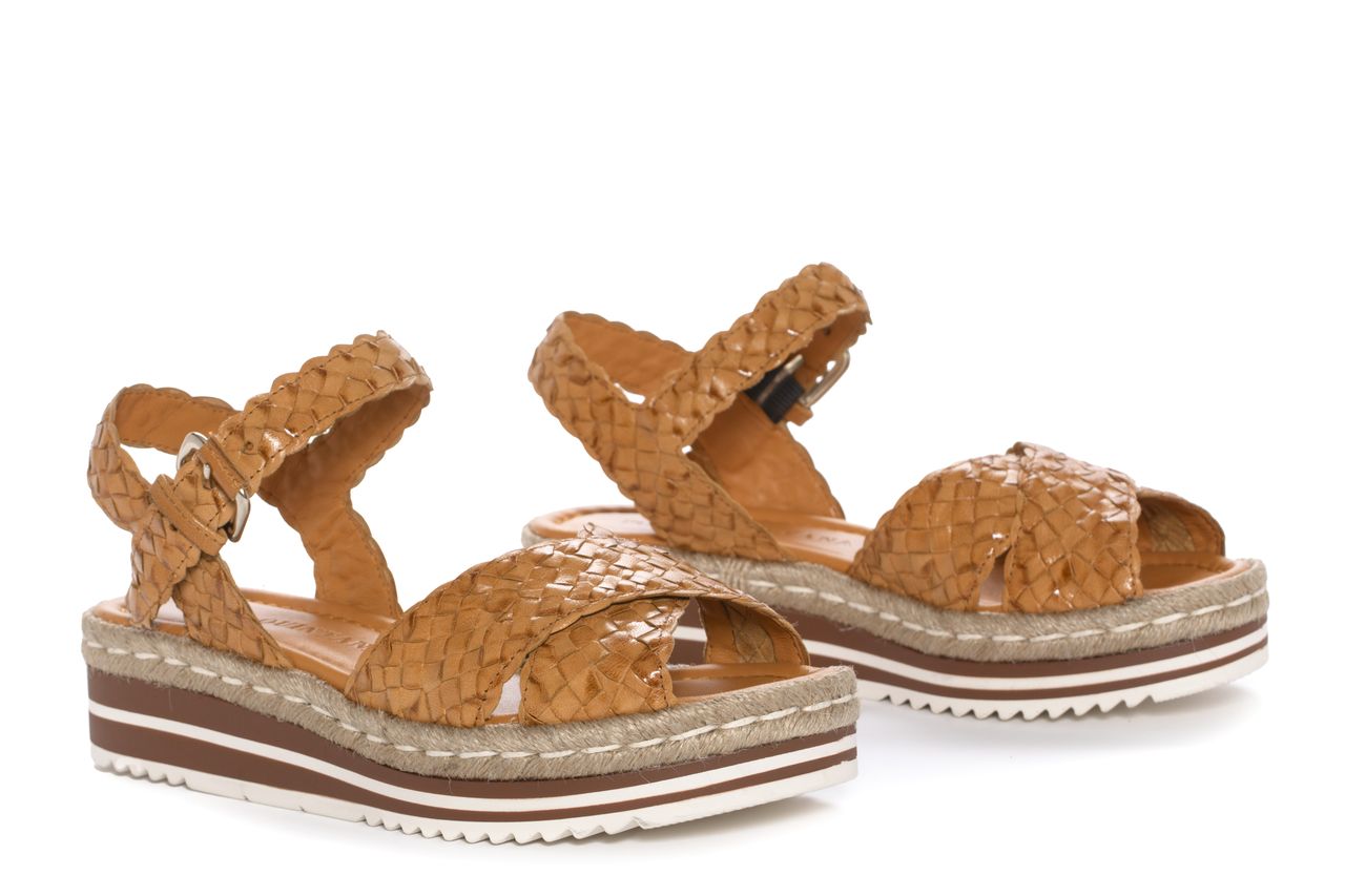 SANDALIA PLATAFORMA MILAN CAMEL