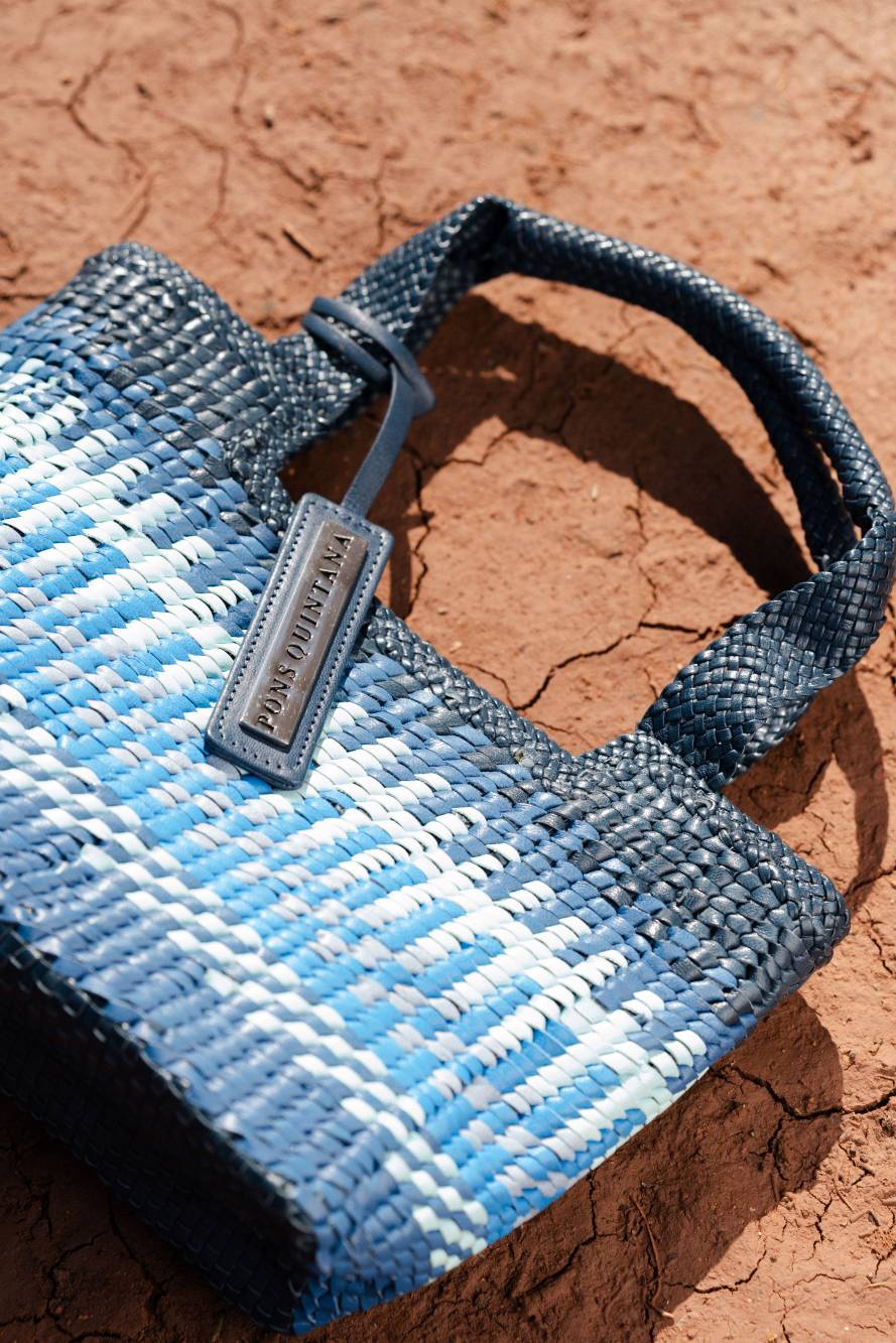 V148 MULTI VBN HANDBAG