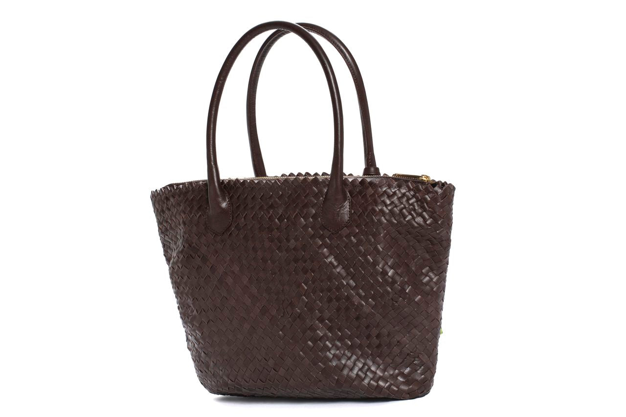 BOLSO DE MANO V209 TRENZADO CAFÉ