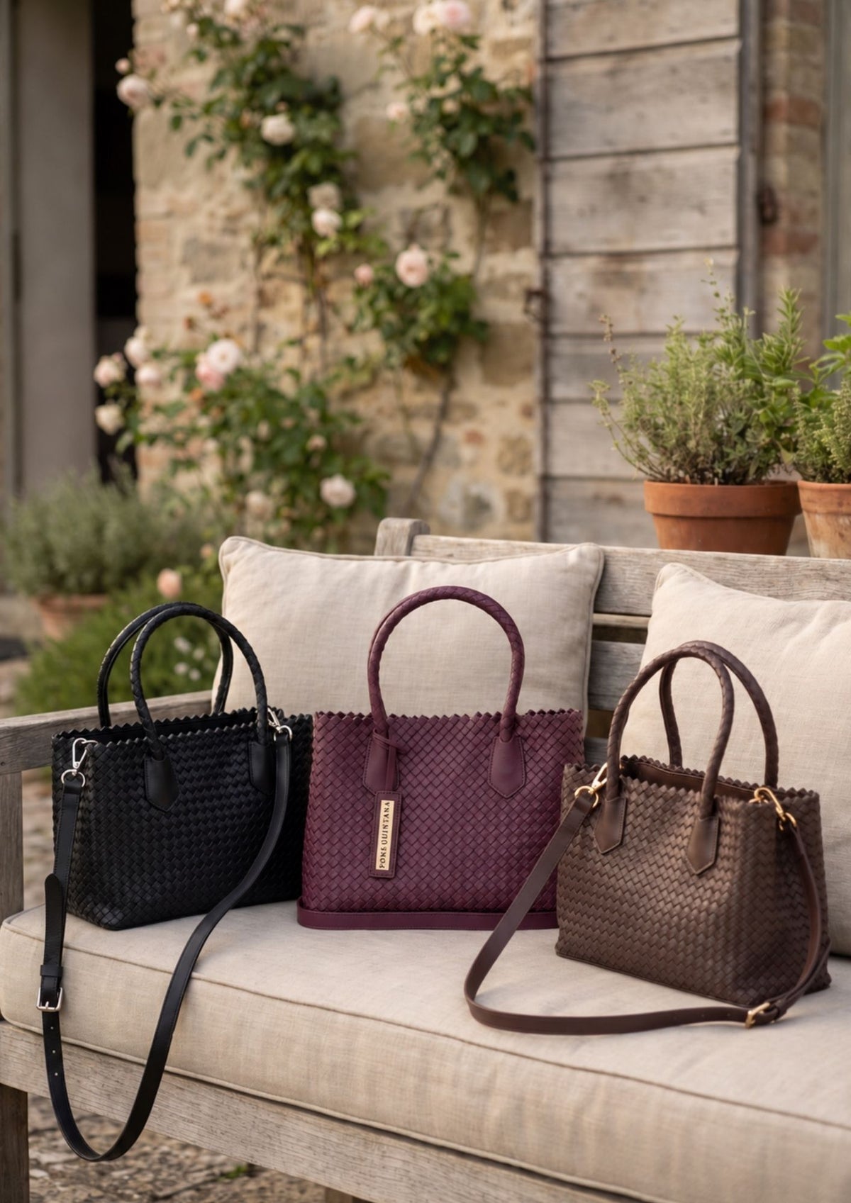 SHOULDER BAG V090 COFFEE