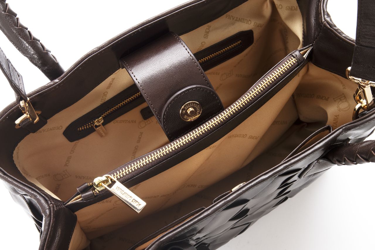 BOLSO DE MANO V261 CAFE