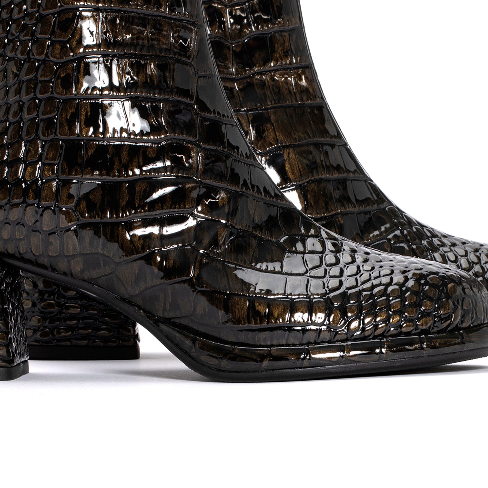 BOTIN TACON EMILIA LAKE BRONCE