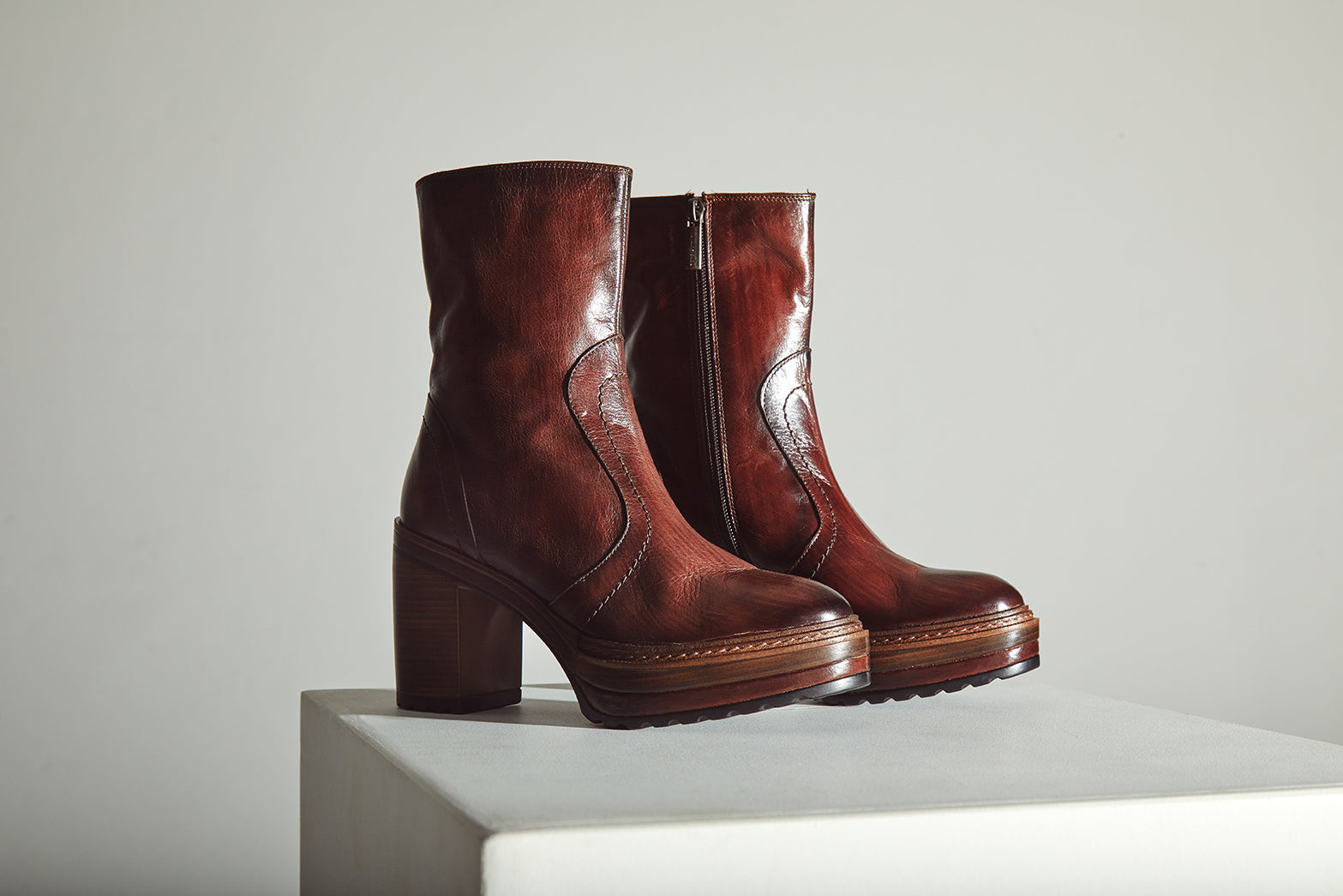 OLIVIA BRANCH LEATHER HEEL BOOT