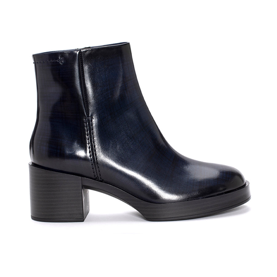 BOTIN TACON CRISTIN NEPAL ROYAL