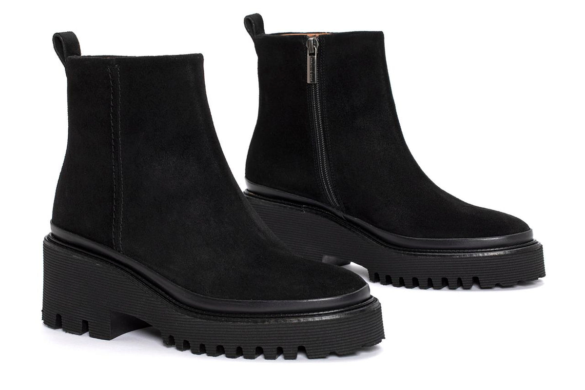 CARMEN VELOUR BLACK PLATFORM BOOTY