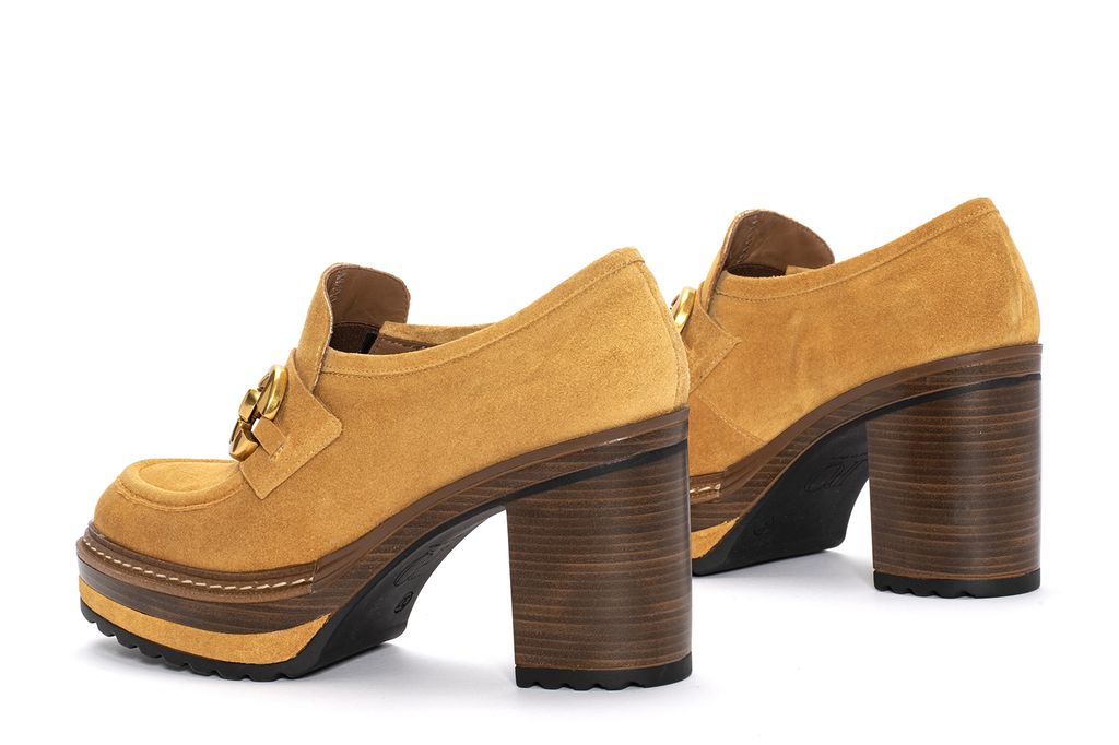 ZAPATO TACON OLIVIA VELOUR HONEY