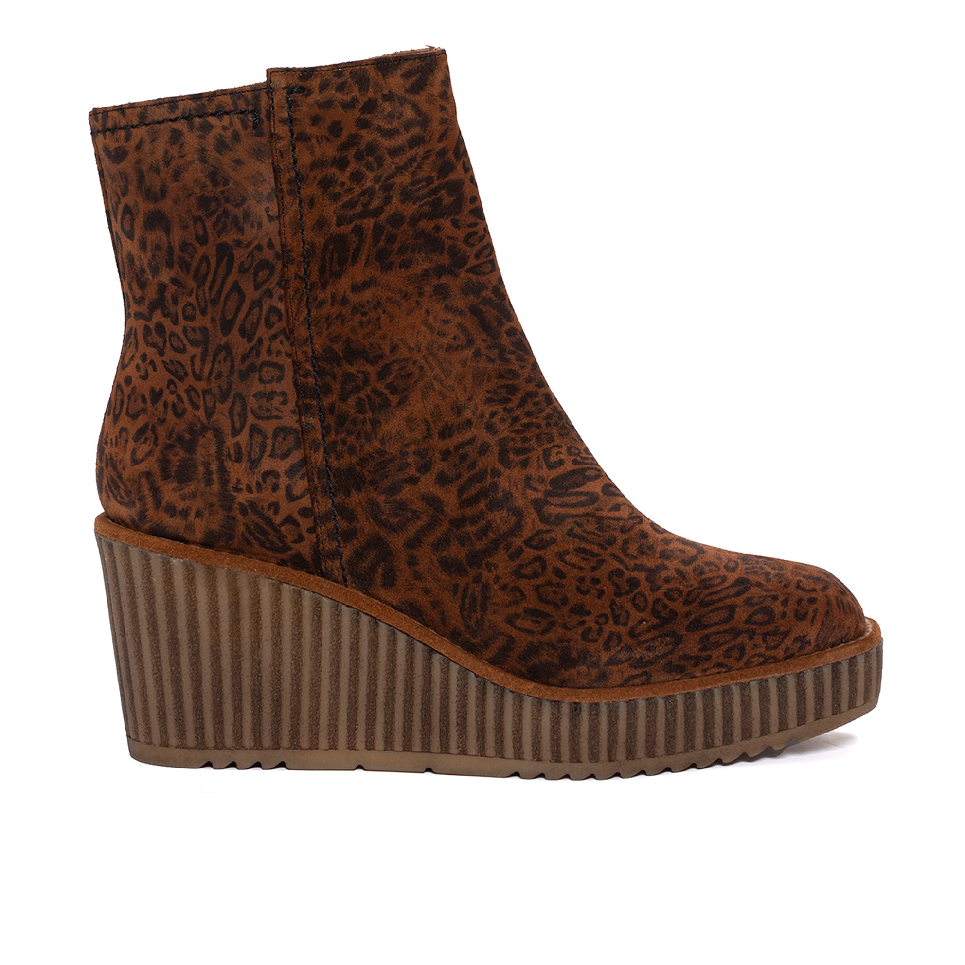 BOTIN PLATAFORMA CLAUDIA LEOPARDINO CUERO