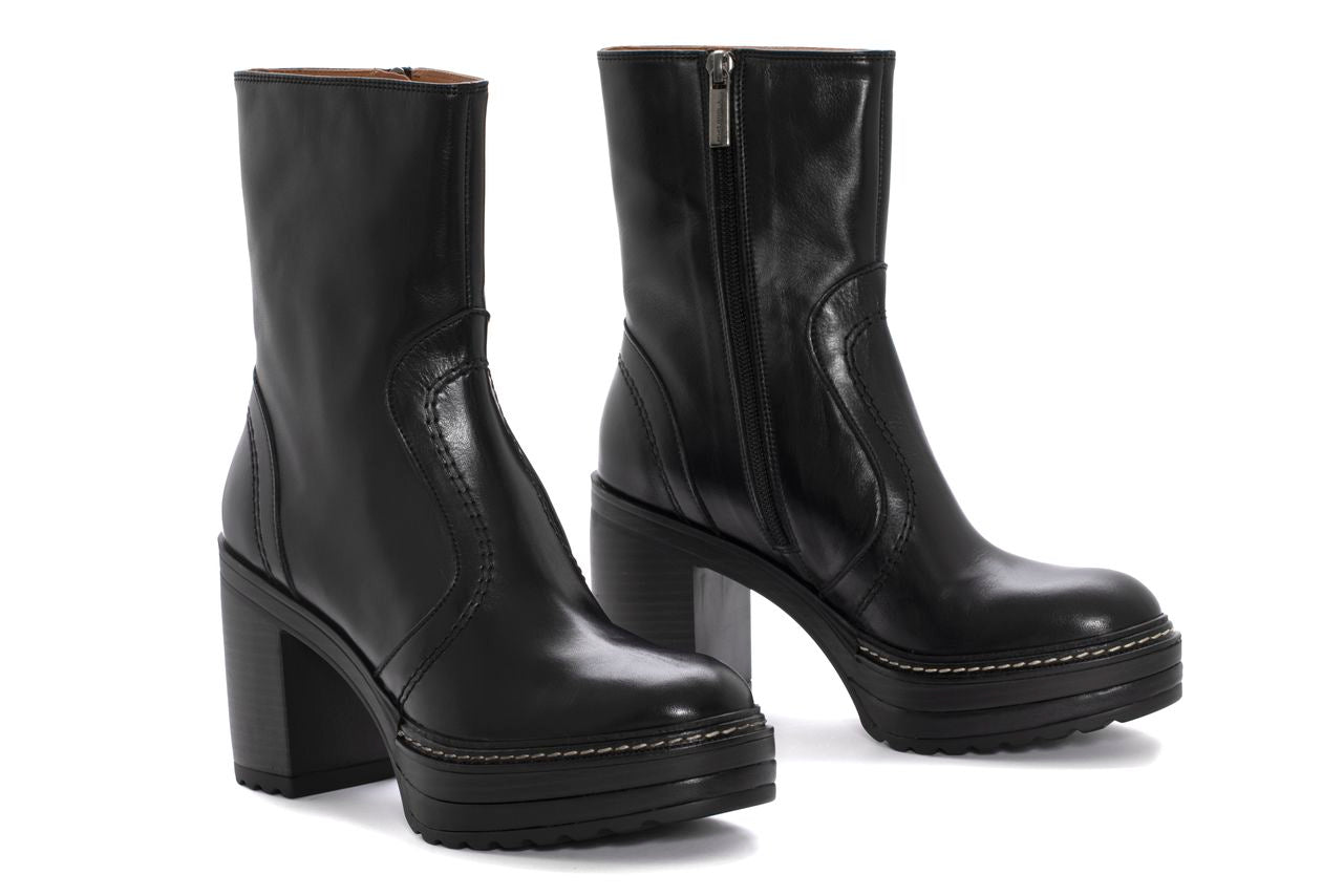 BOTIN TACON OLIVIA PIUMA NEGRO