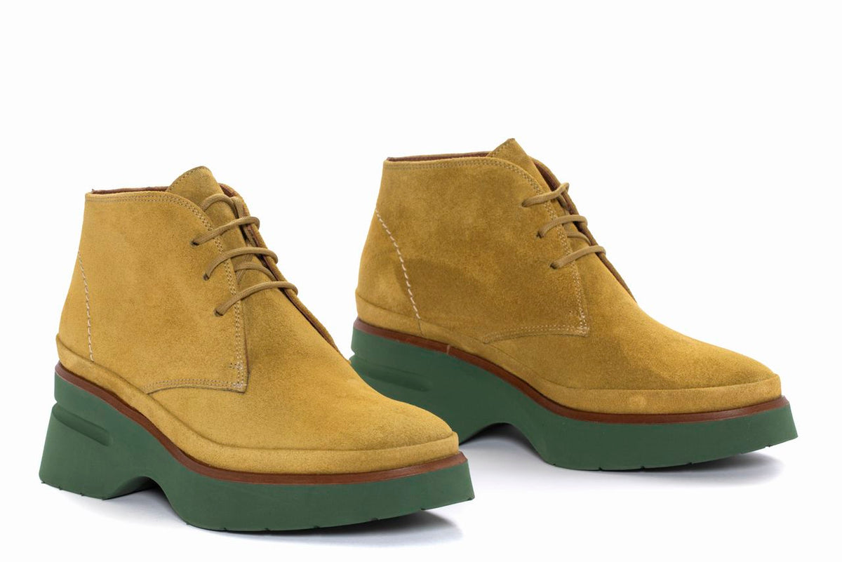 BOTIN PLATAFORMA RAQUEL VELOUR MUSTARD