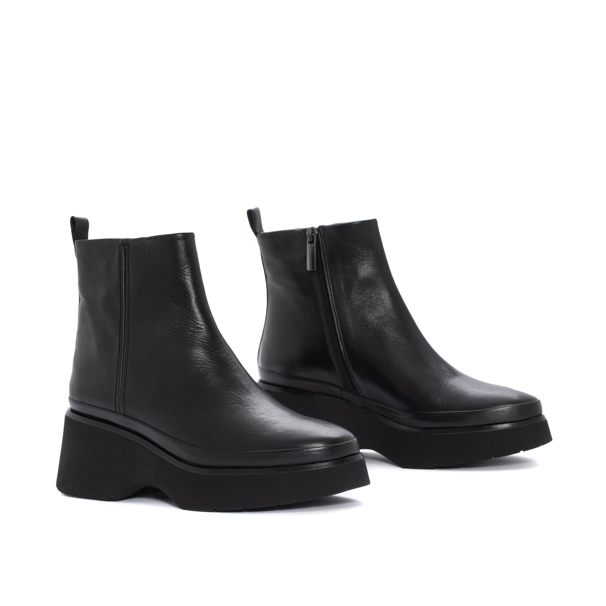 BOTIN PLATAFORMA RAQUEL PIUMA NEGRO