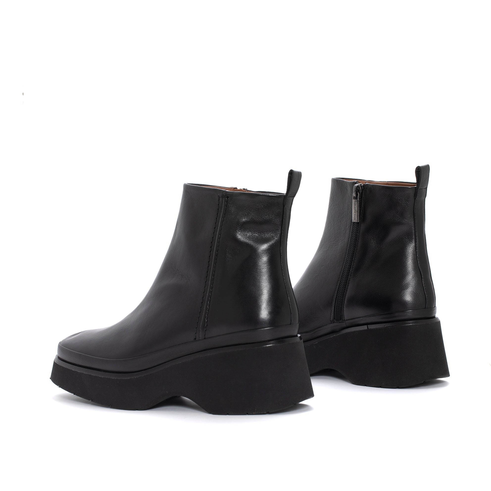 RAQUEL PIUMA BLACK PLATFORM BOOT