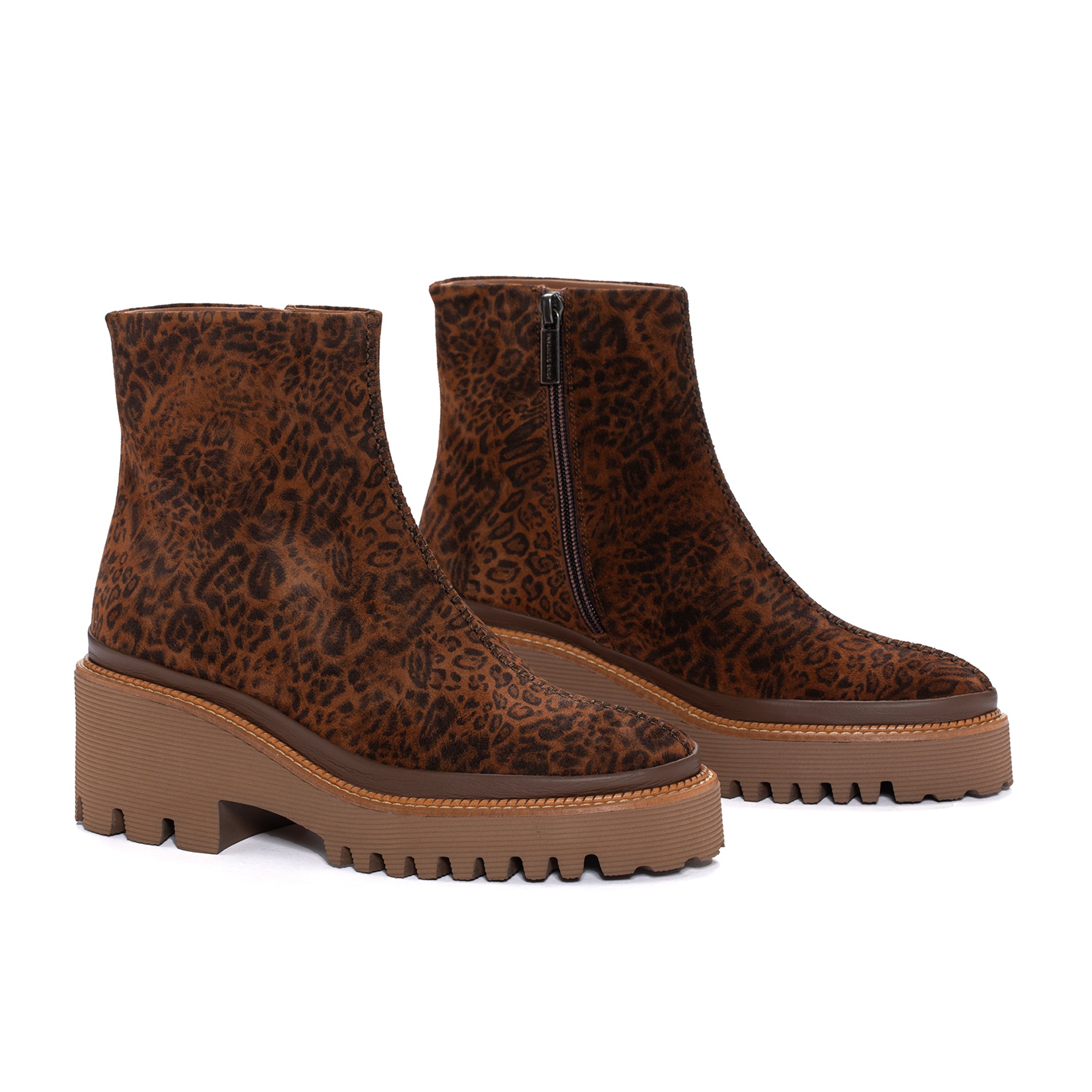 BOTIN PLATAFORMA CARMEN LEOPARDINO CUERO