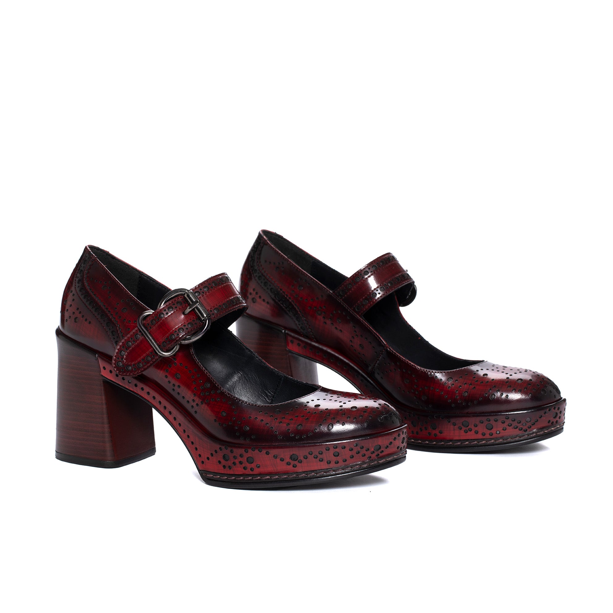 AROA NEPAL CHERRY HEEL SHOE