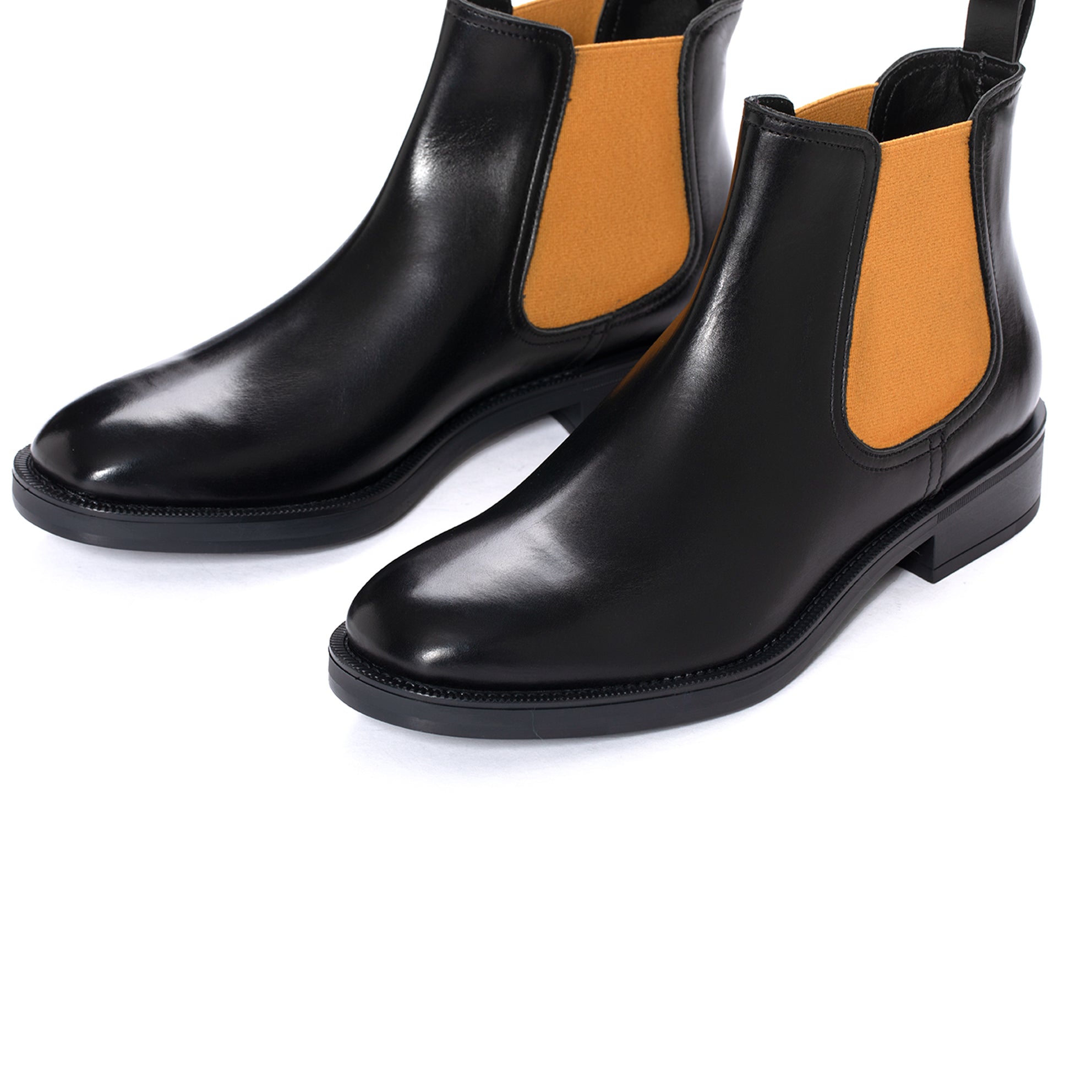 BOTIN PLANO OMEGA NEPAL NEGRO - MOSTAZA