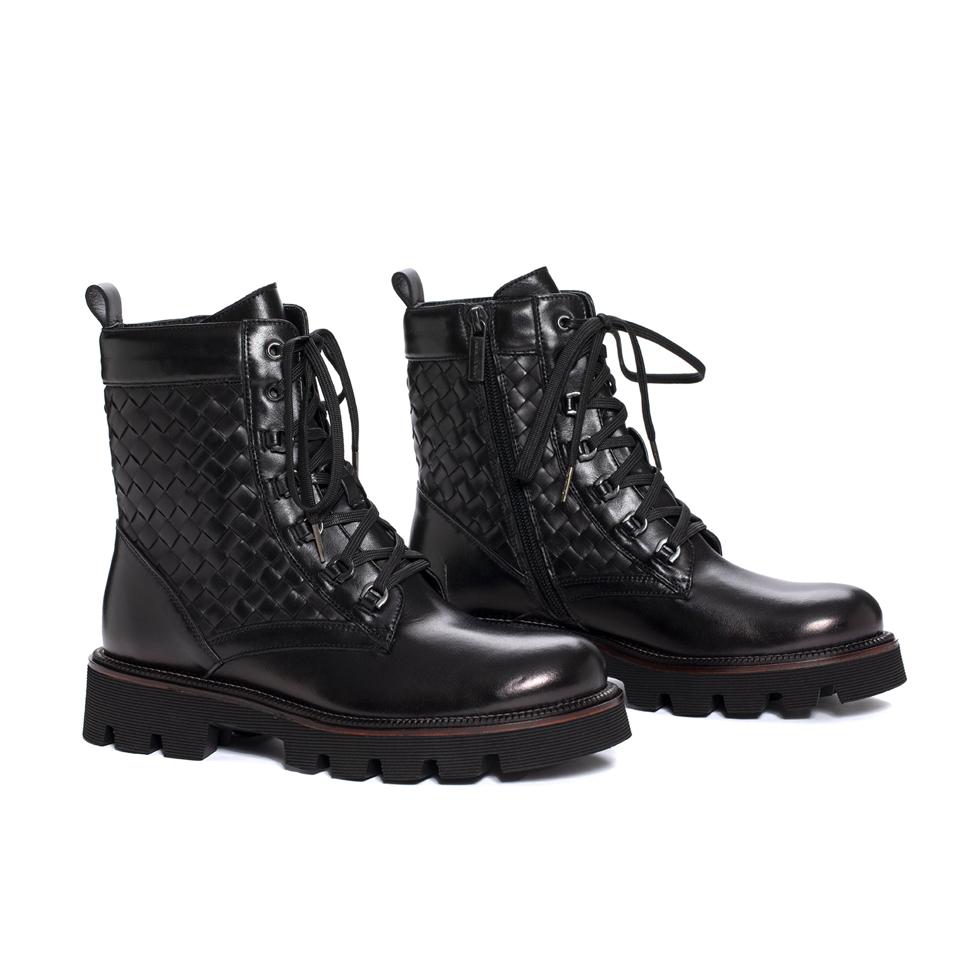 BOTIN PLATAFORMA JENNY TRENZADO NEGRO