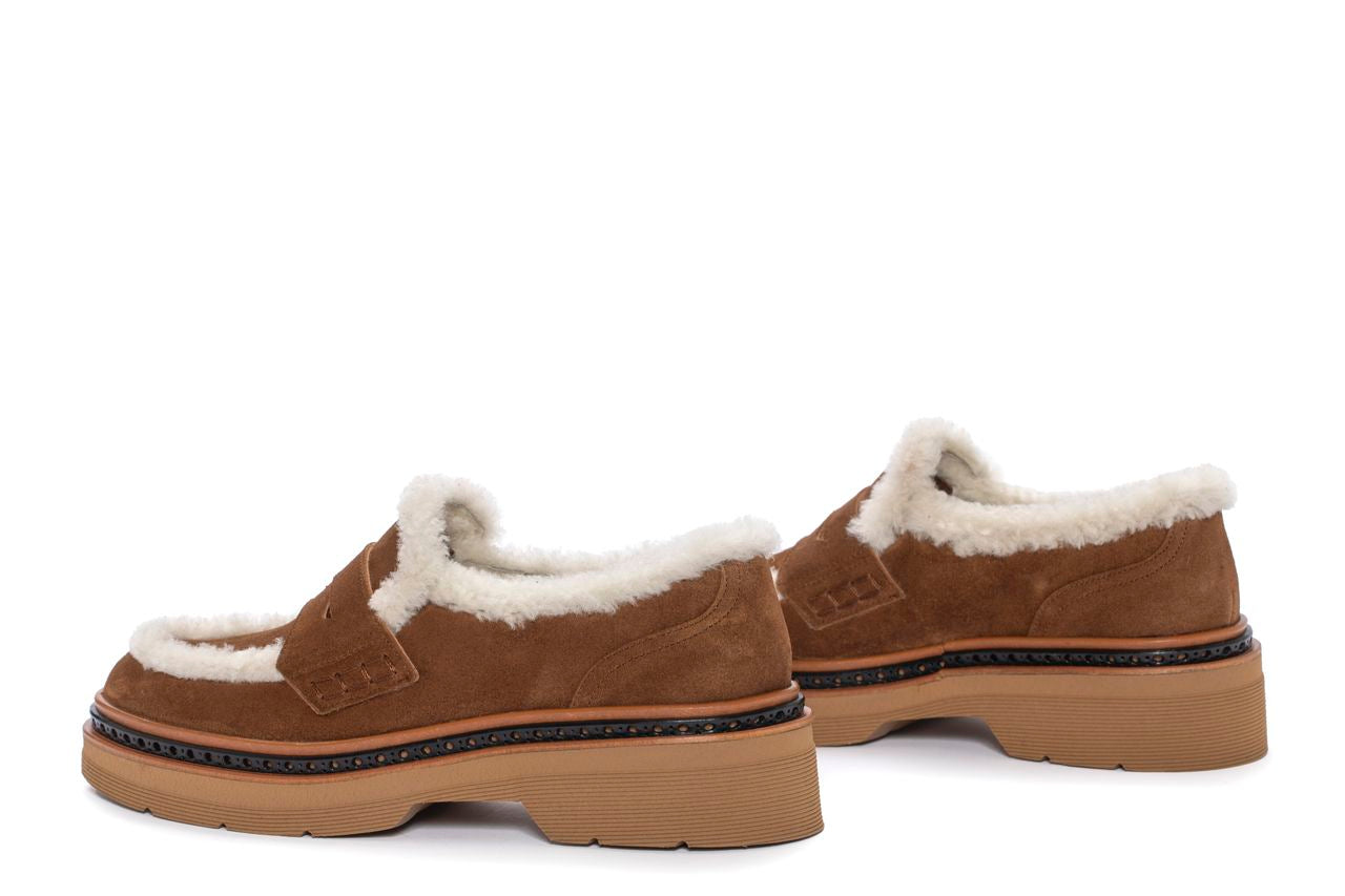 MOCASÍN PLATAFORMA YANNY VELOUR TOFFE + MOUTON BEIGE