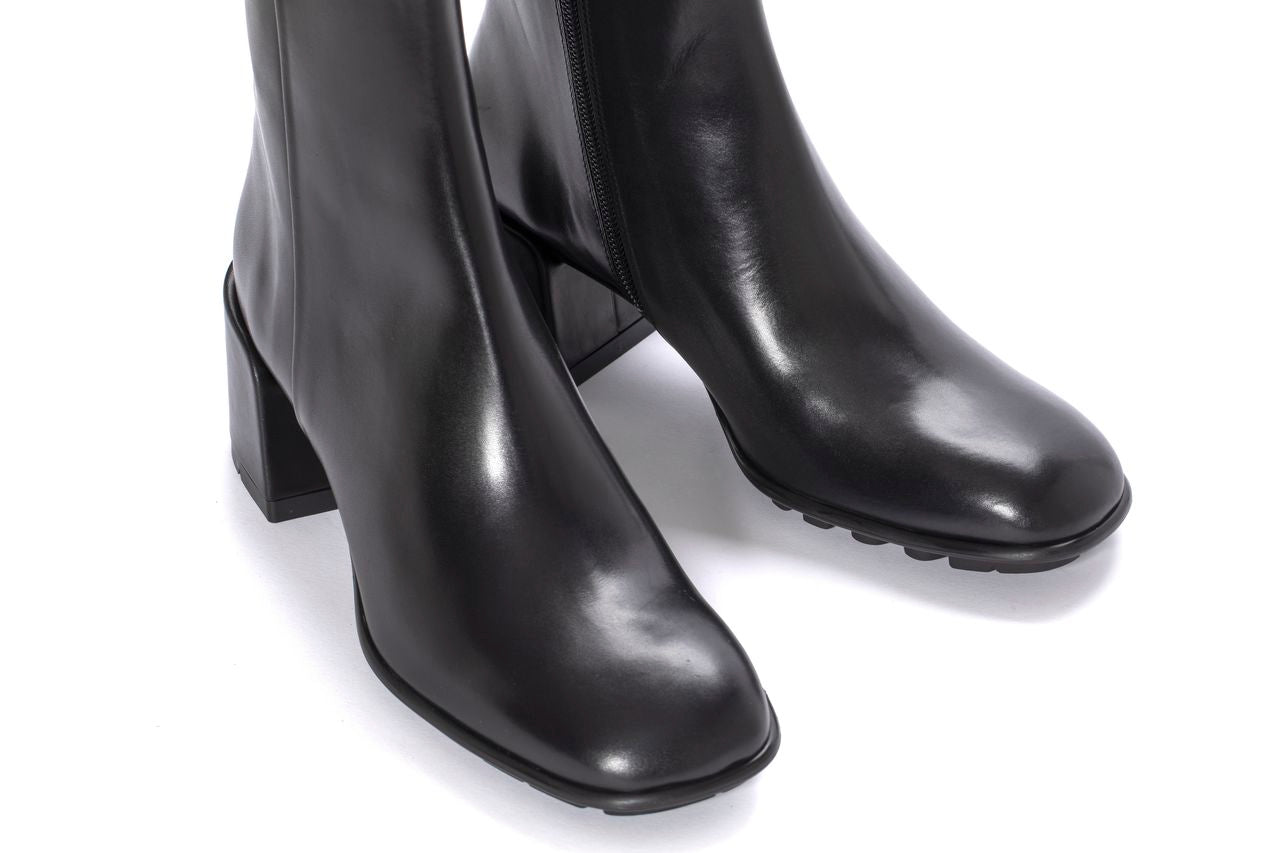 BOTIN TACON VICHY BABY CALF NEGRO