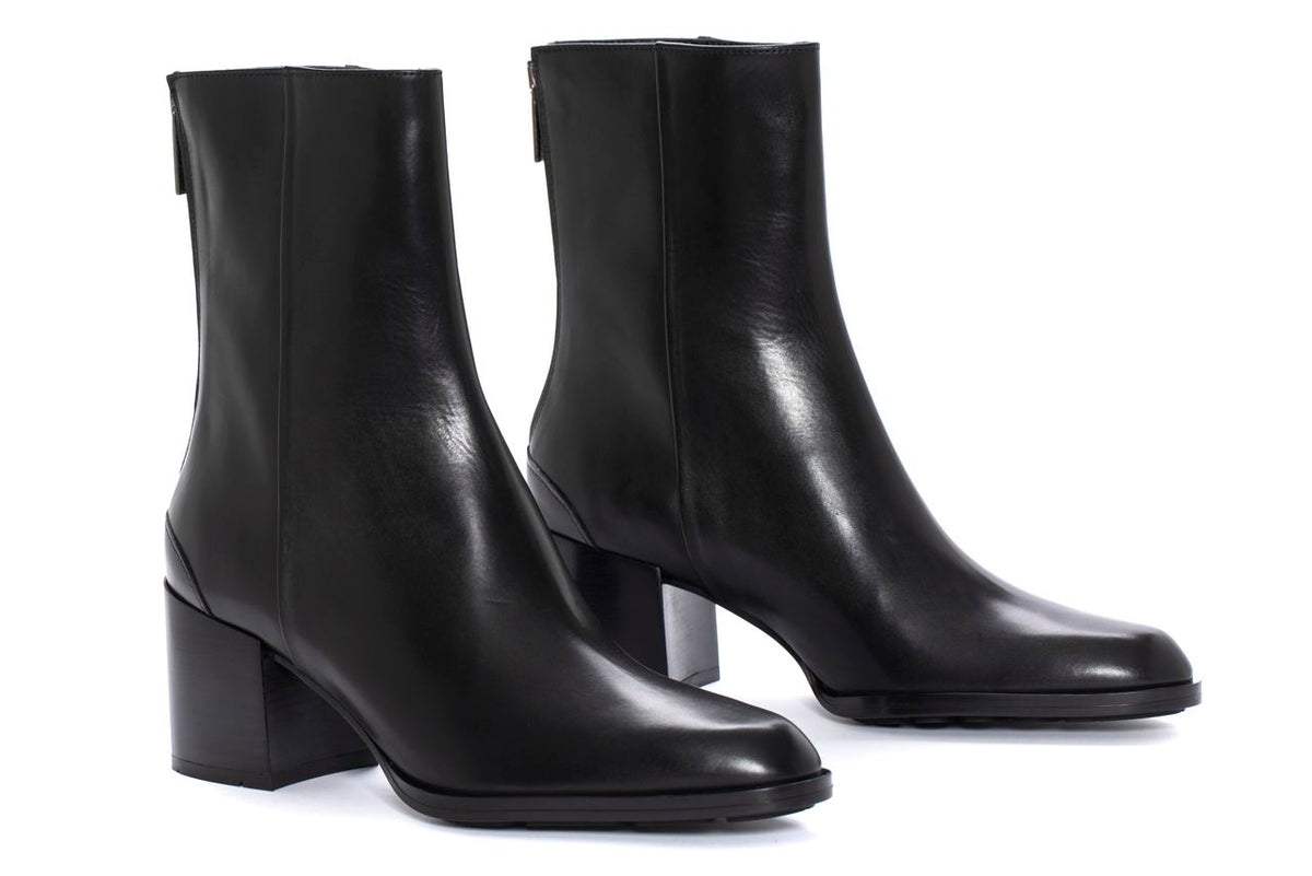 MEGHAN BABY CALF BLACK HEEL ANKLE BOOT