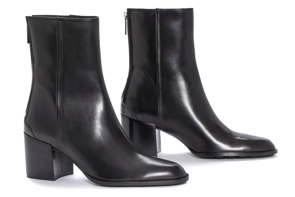 MEGHAN BABY CALF BLACK HEEL ANKLE BOOT