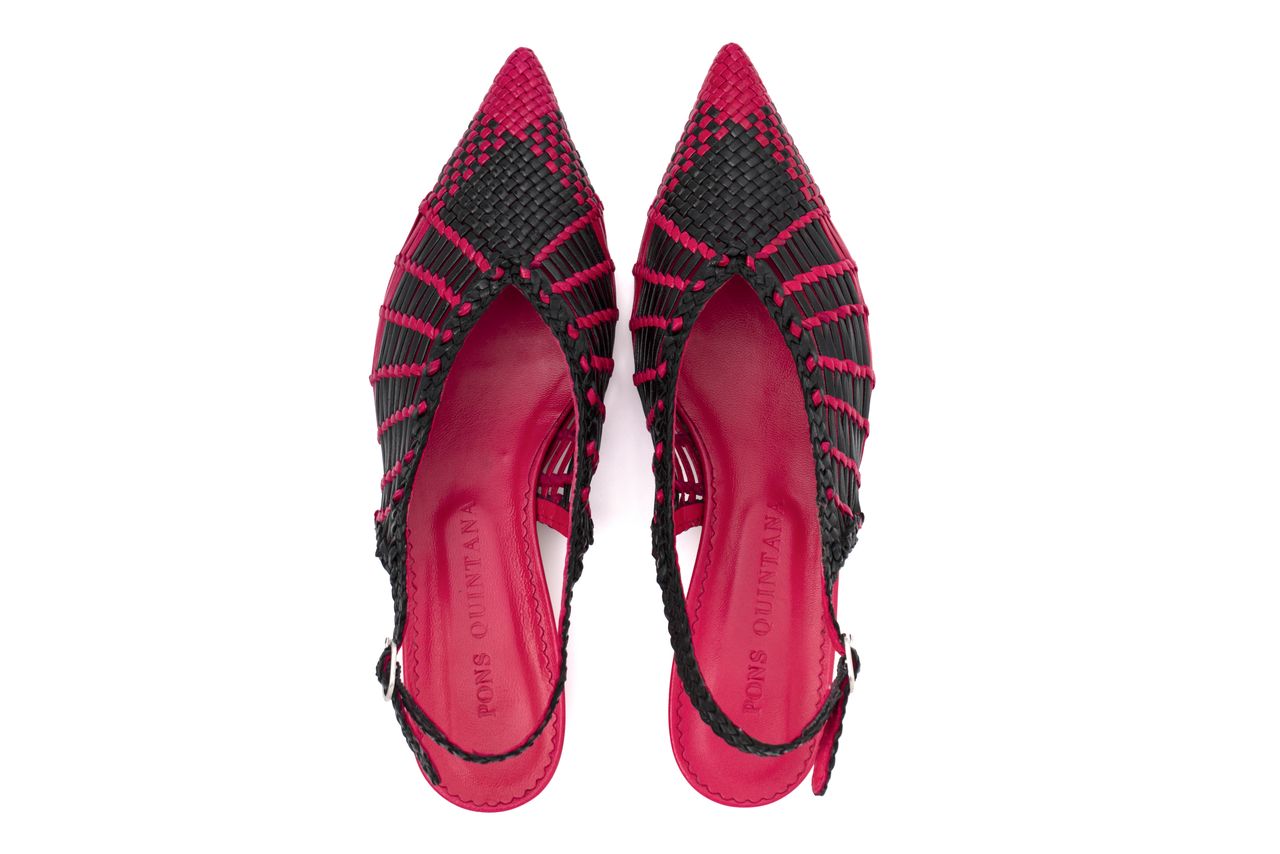 SANDALIA PLANA LUCY LIRIO+NEGRO