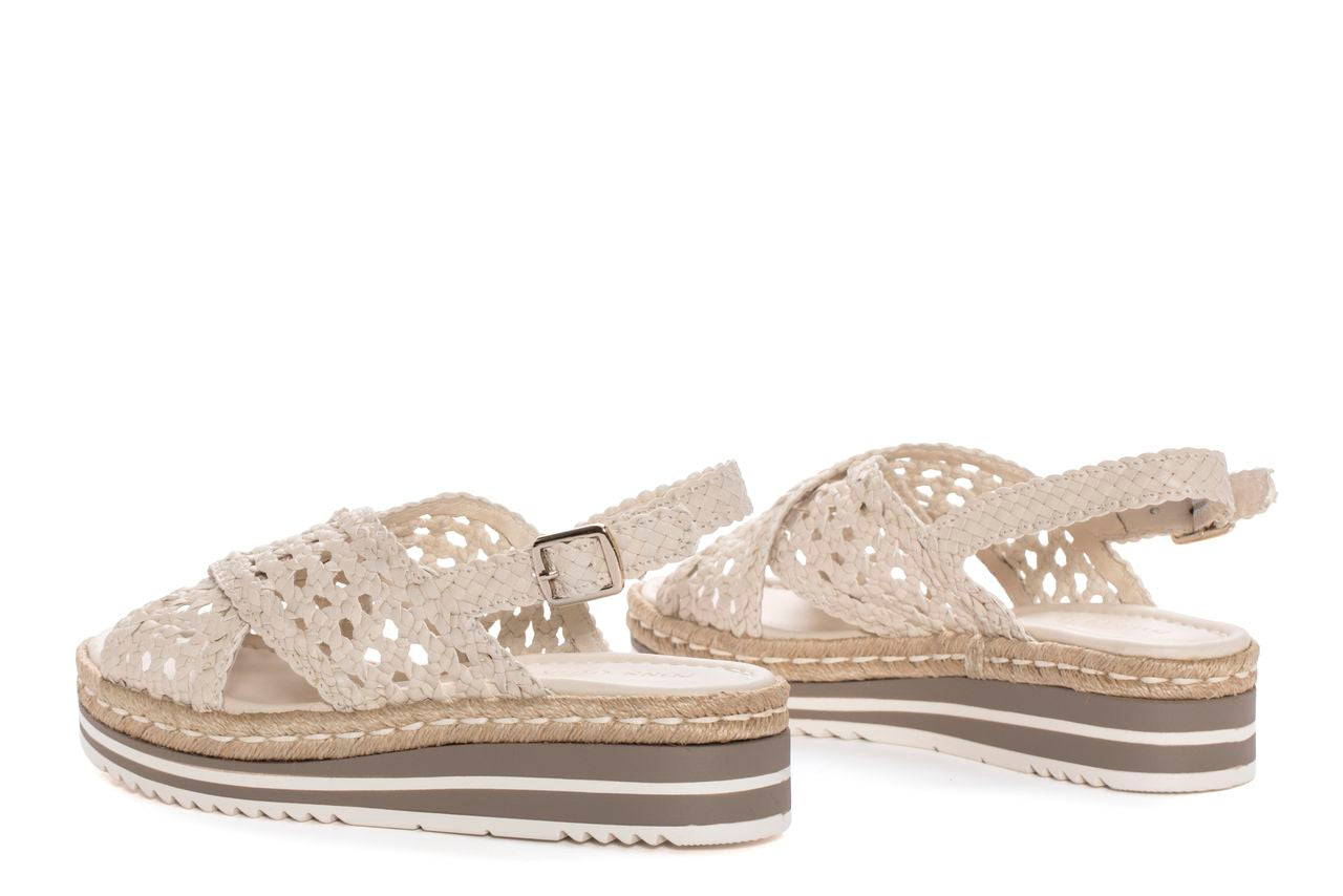 SANDALIA PLATAFORMA MILAN WET SALINAS