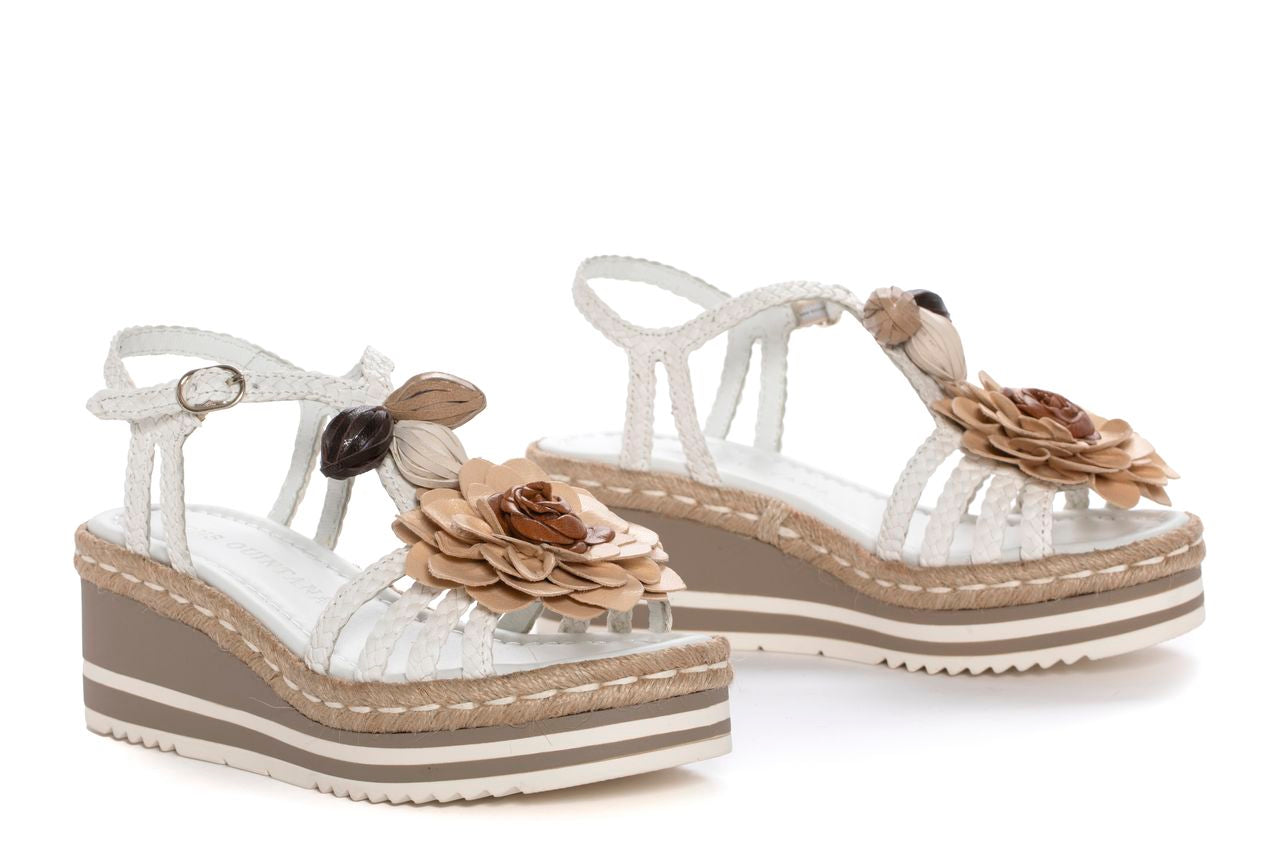 SANDALIA PLATAFORMA PADOVA WET MILK